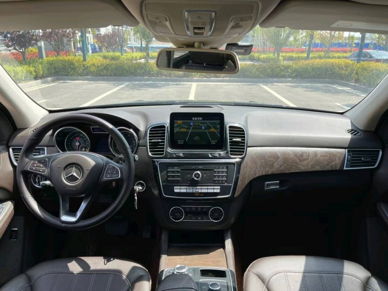 盐城16年奔驰GLE7