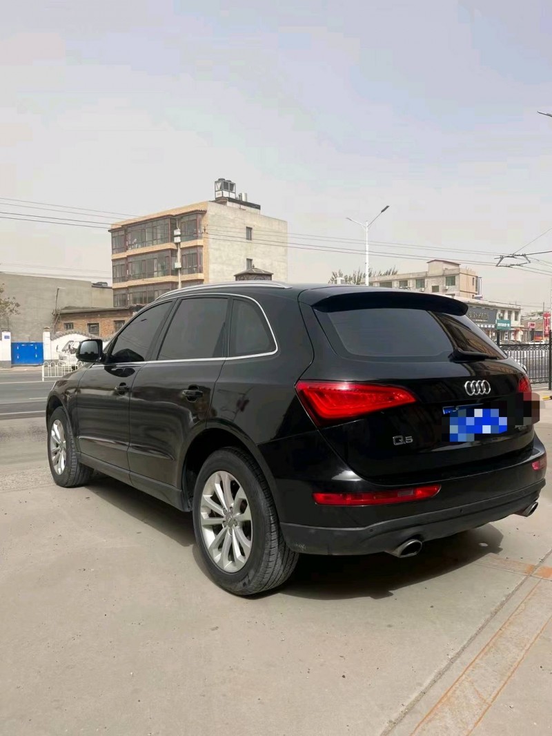 保定15年奥迪Q58