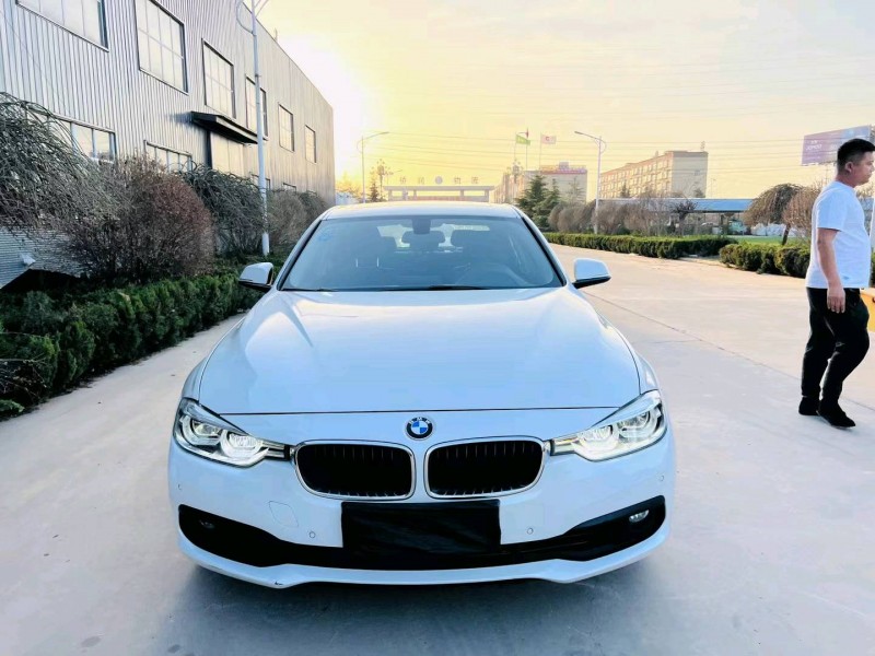 济南17年宝马3系1
