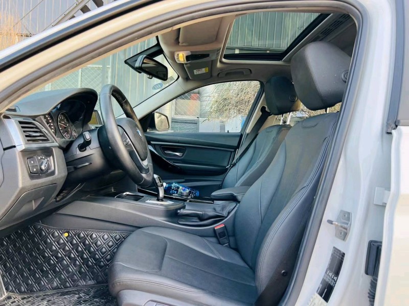 济南17年宝马3系8