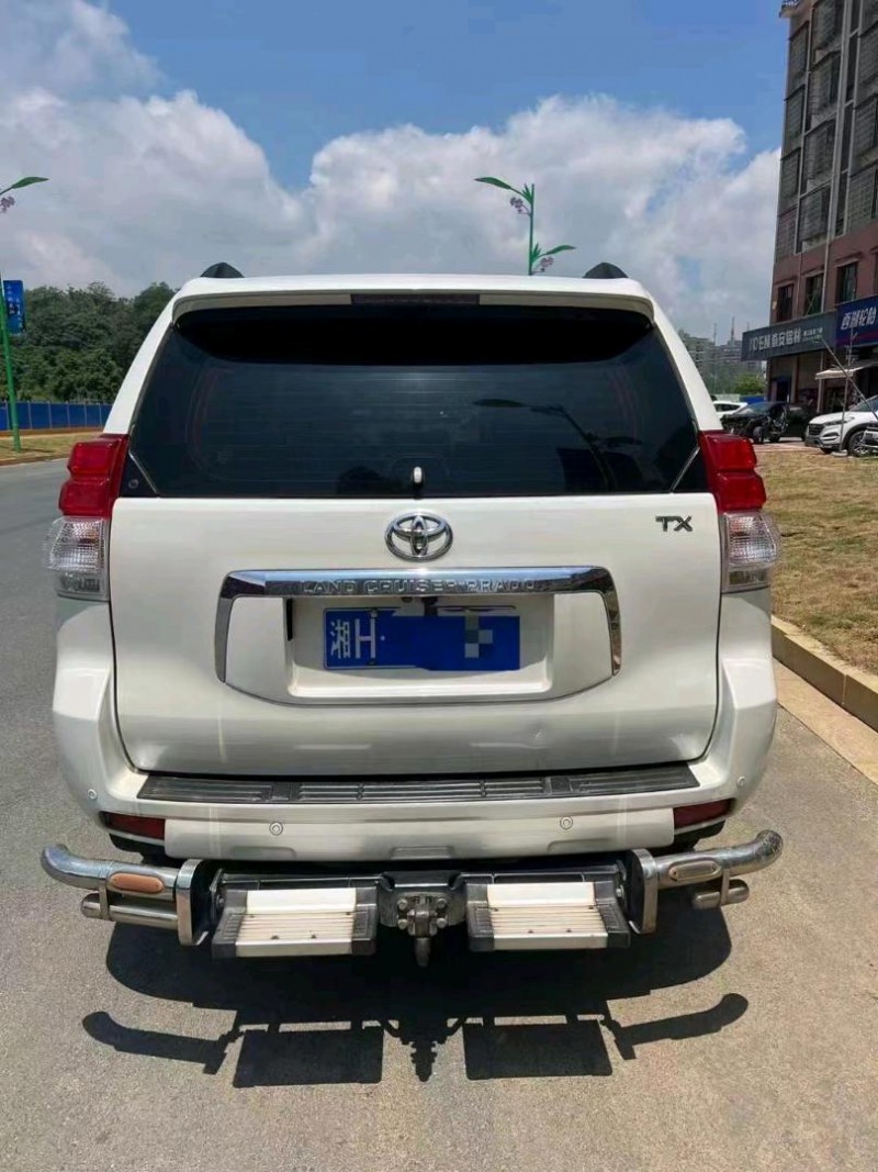 济南13年丰田普拉多2