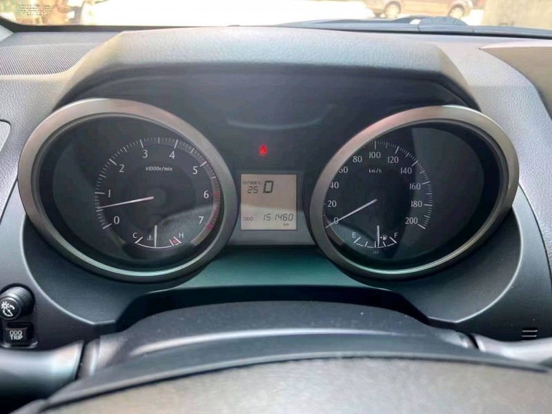 济南13年丰田普拉多8