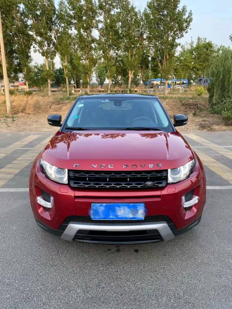 青岛13年路虎极光1