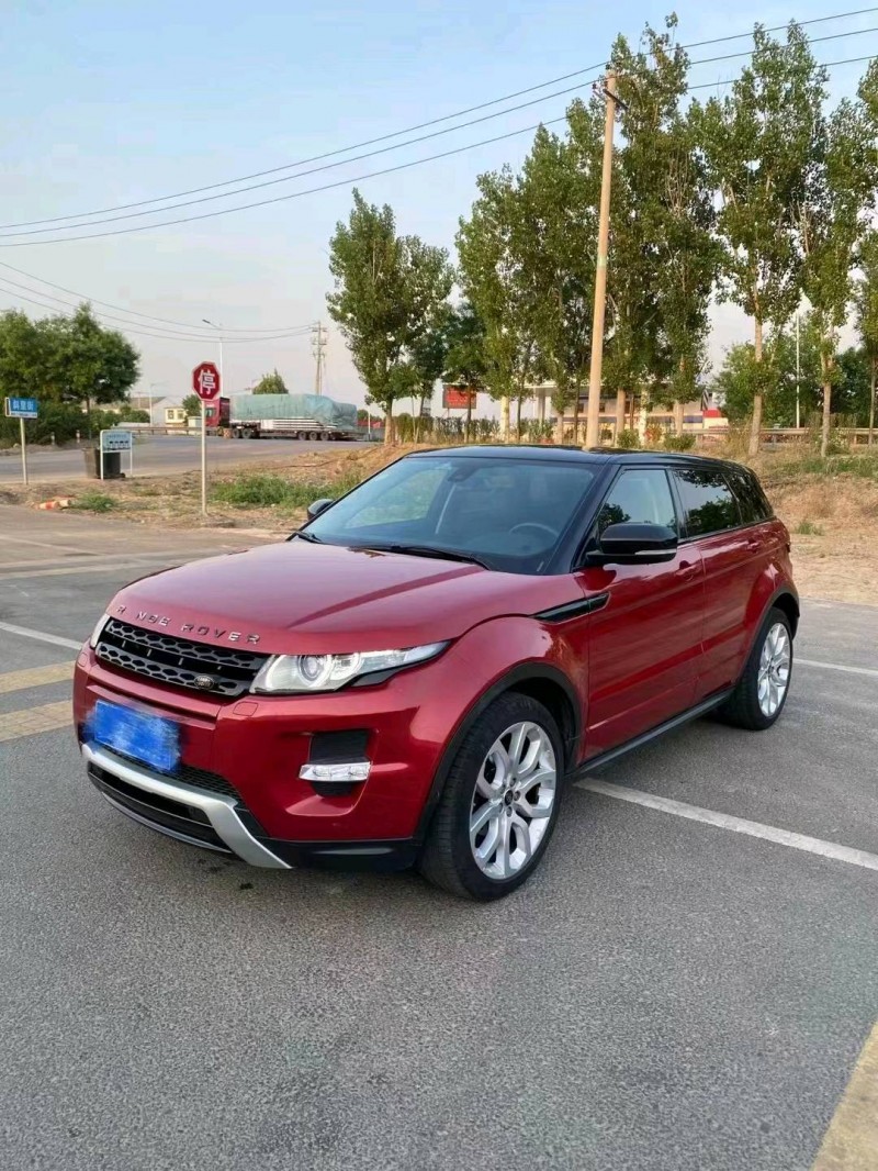 青岛13年路虎极光3