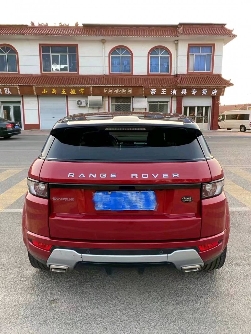 青岛13年路虎极光5