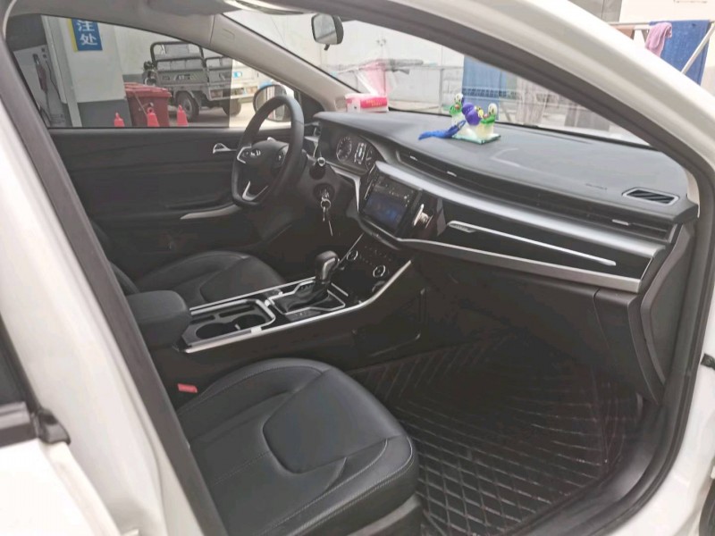 保定21年奇瑞艾瑞泽55