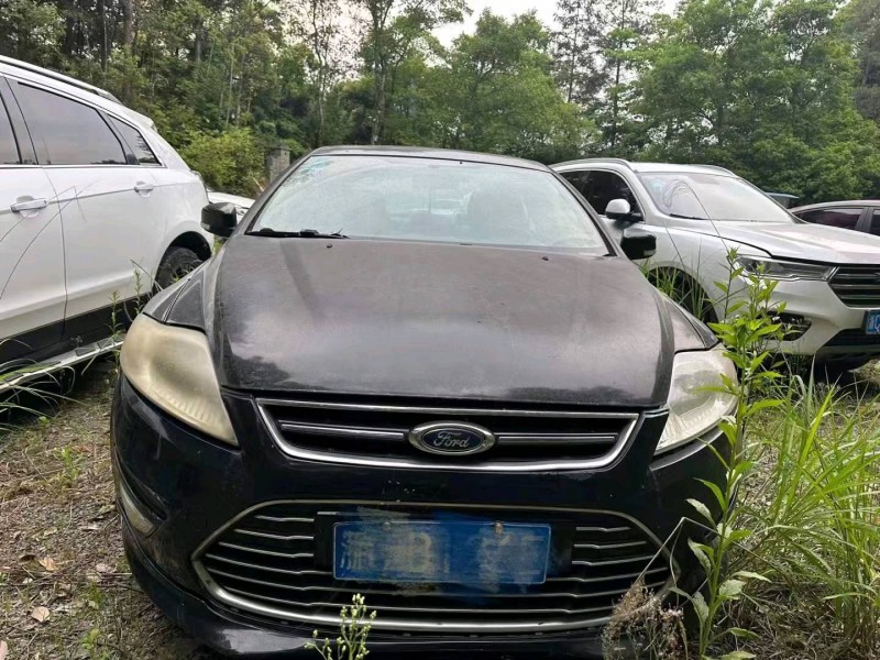 淄博12年福特蒙迪欧-致胜1