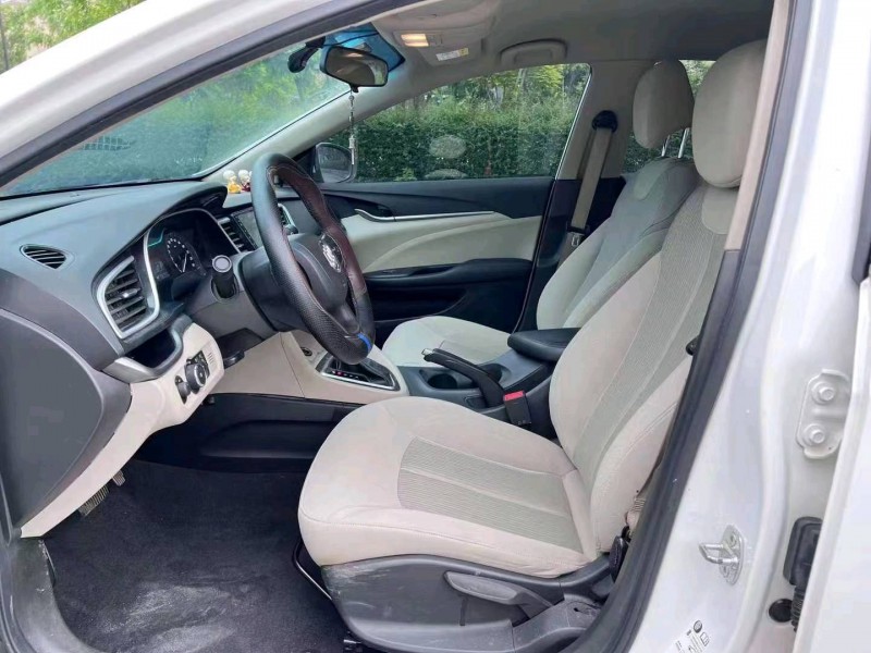 珠海19年别克英朗2