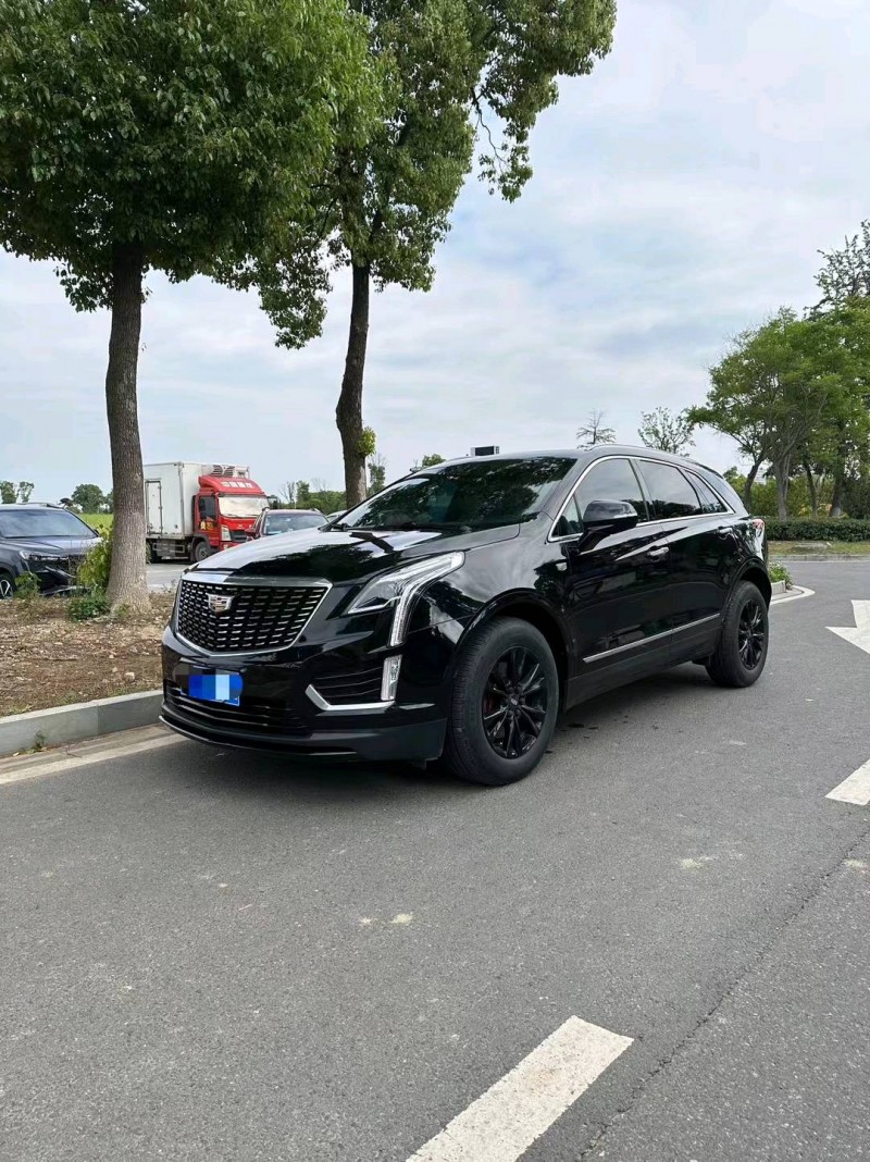 徐州20年凯迪拉克XT52