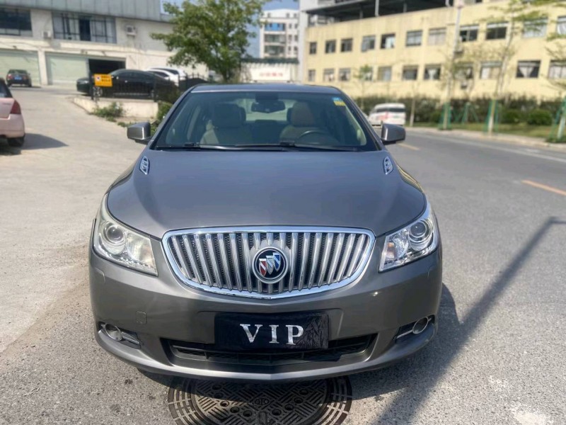 广州10年别克君越1