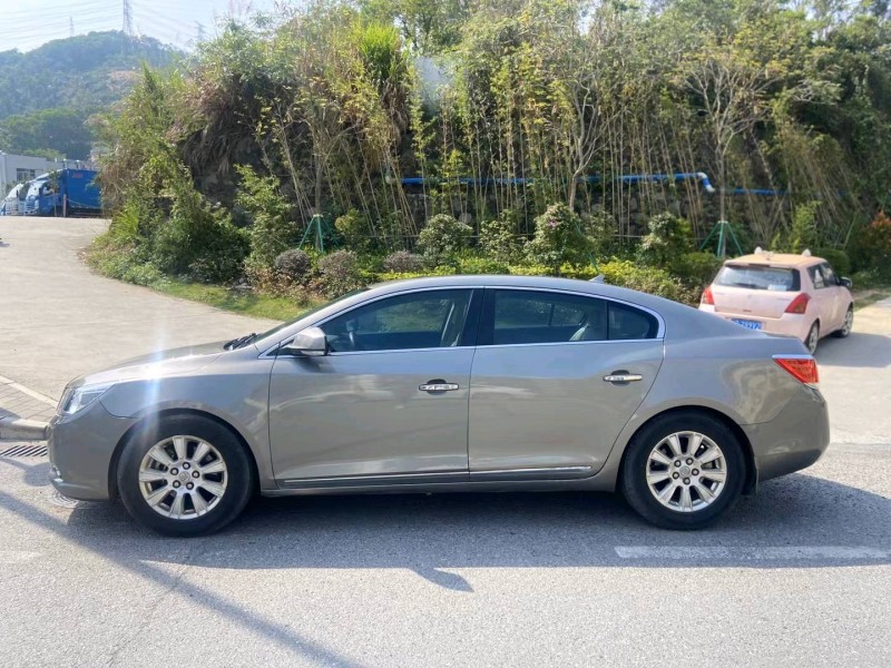 广州10年别克君越6