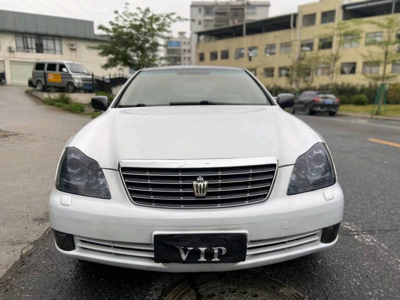 广州07年丰田皇冠1