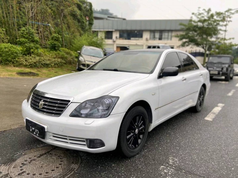 广州07年丰田皇冠2