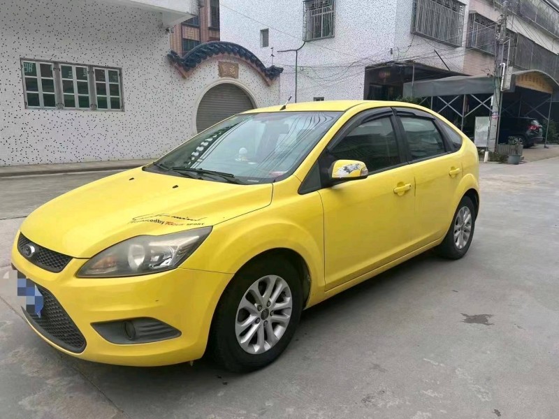 珠海15年福特福克斯4