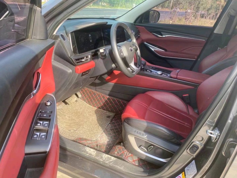 青岛20年长安汽车CS753