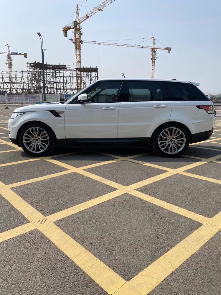 张家口18年路虎揽胜运动4