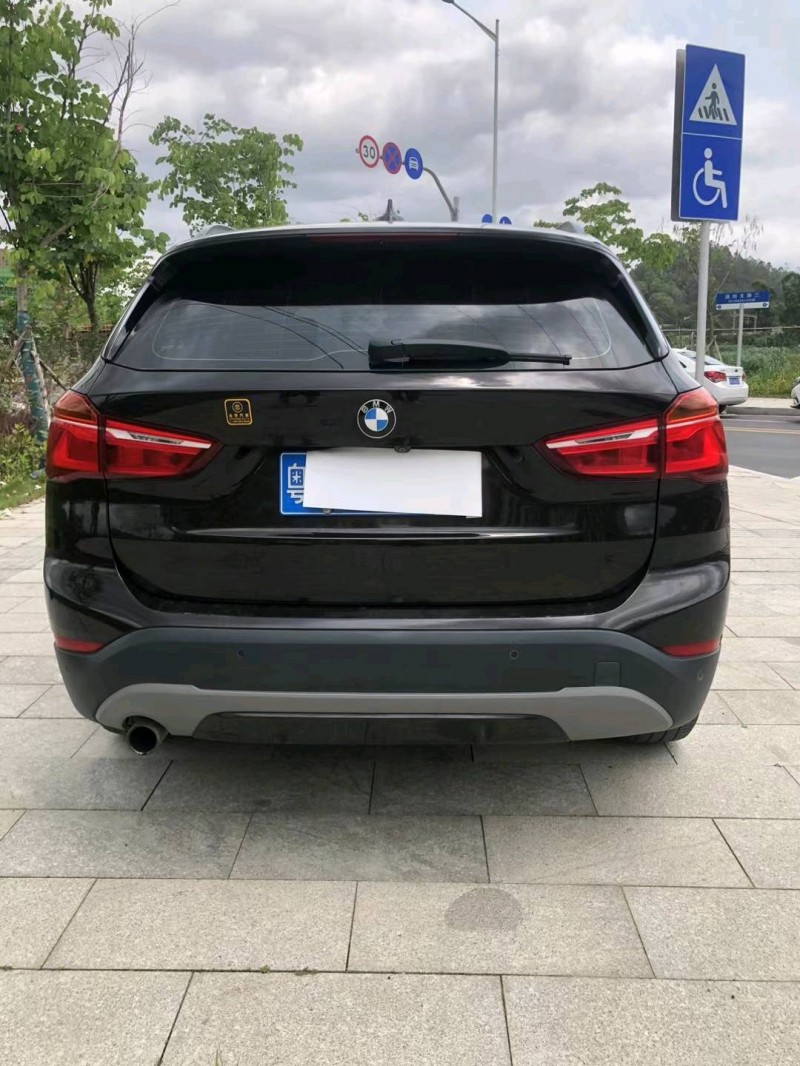 广州16年宝马X19