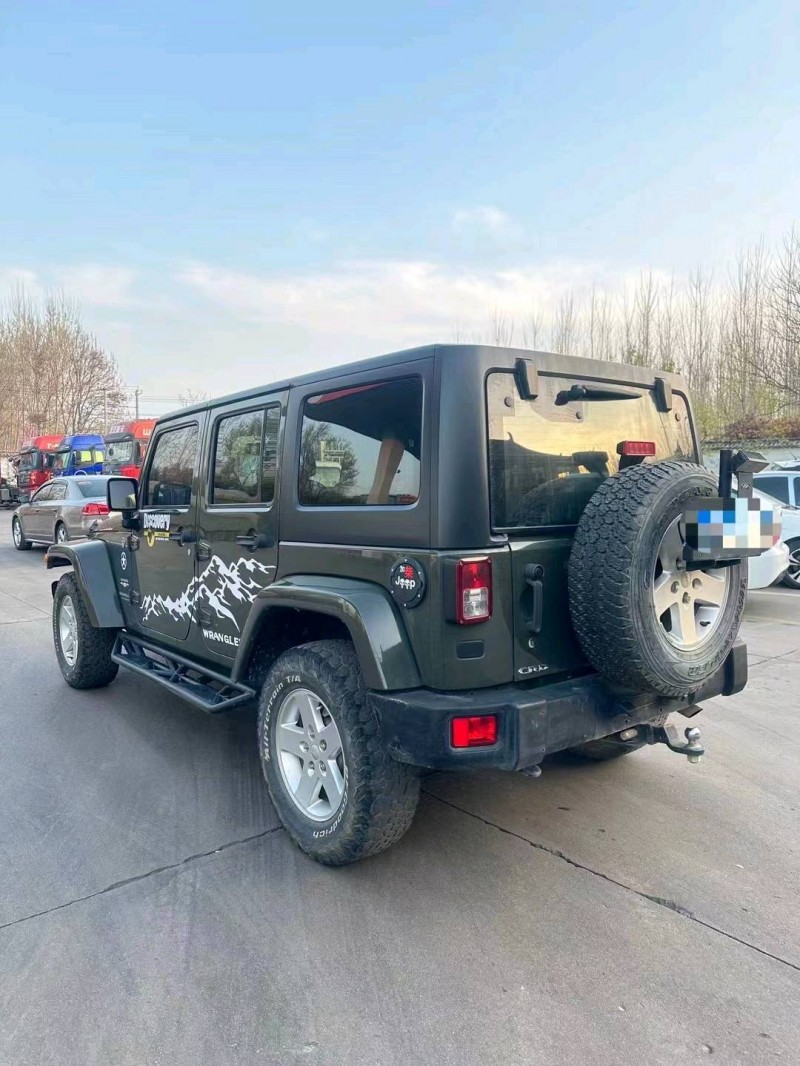 青岛16年Jeep牧马人5