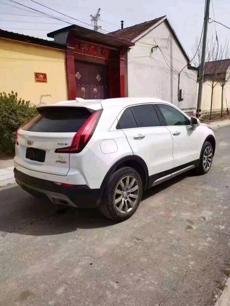 淄博20年凯迪拉克XT48