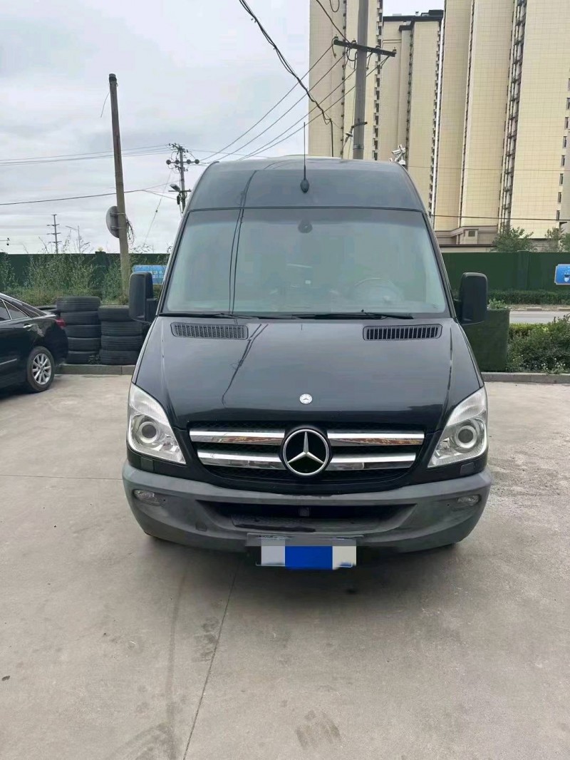 淄博12年奔驰斯宾特1