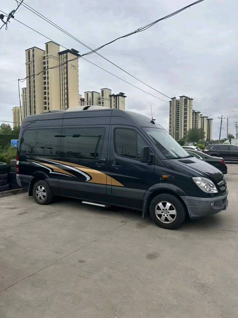 淄博12年奔驰斯宾特2