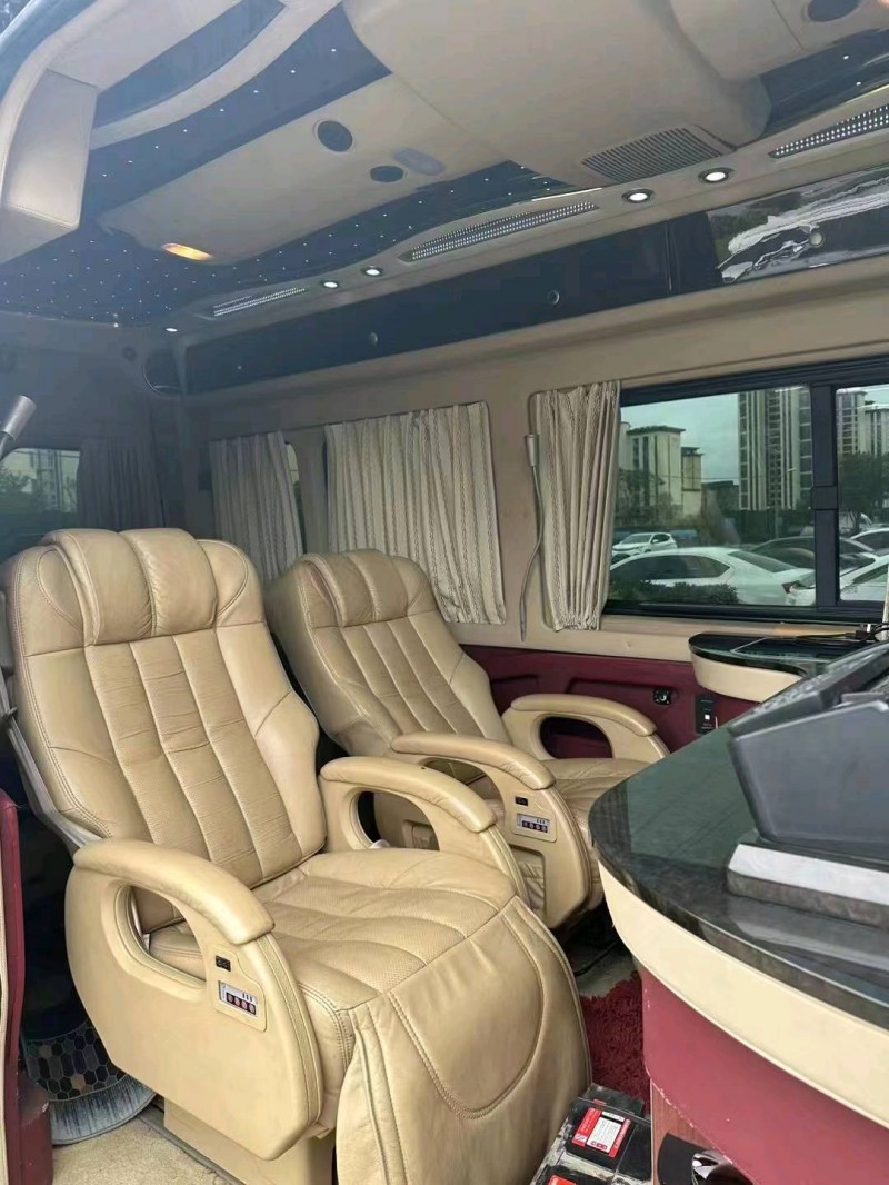 淄博12年奔驰斯宾特4