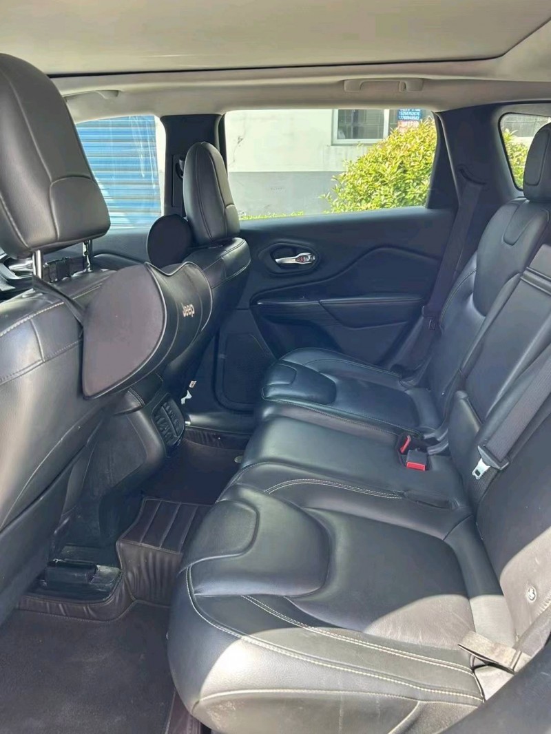 徐州18年Jeep自由光6