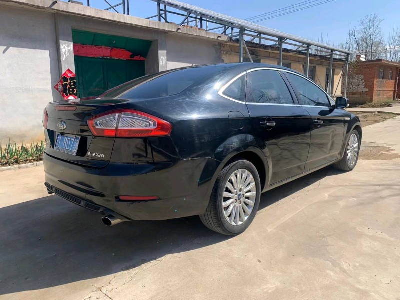 东营11年福特蒙迪欧-致胜5