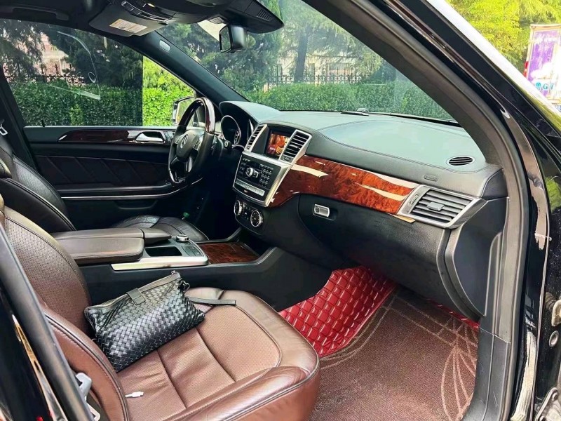 东营13年奔驰GL7