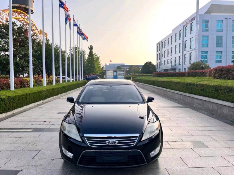 枣庄10年福特蒙迪欧-致胜1