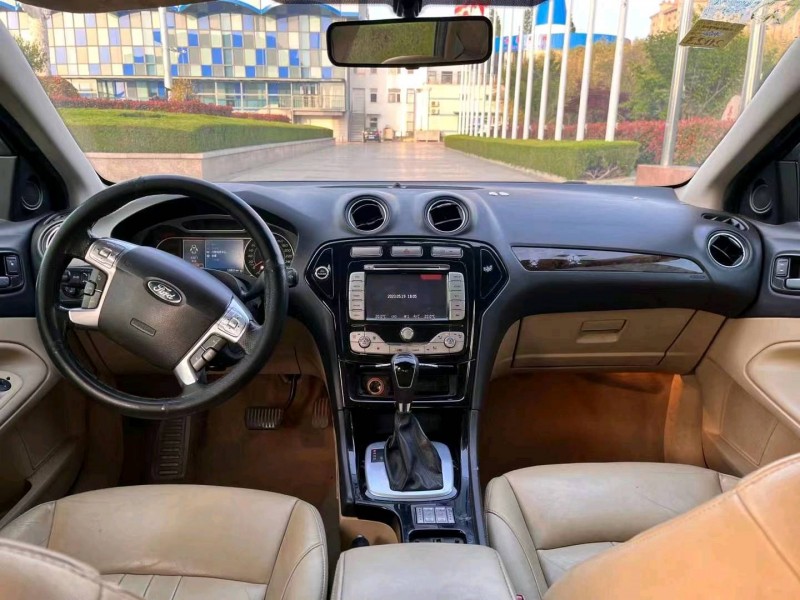 枣庄10年福特蒙迪欧-致胜4