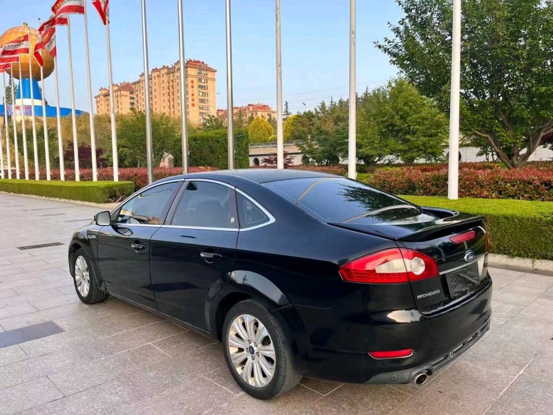 枣庄10年福特蒙迪欧-致胜7