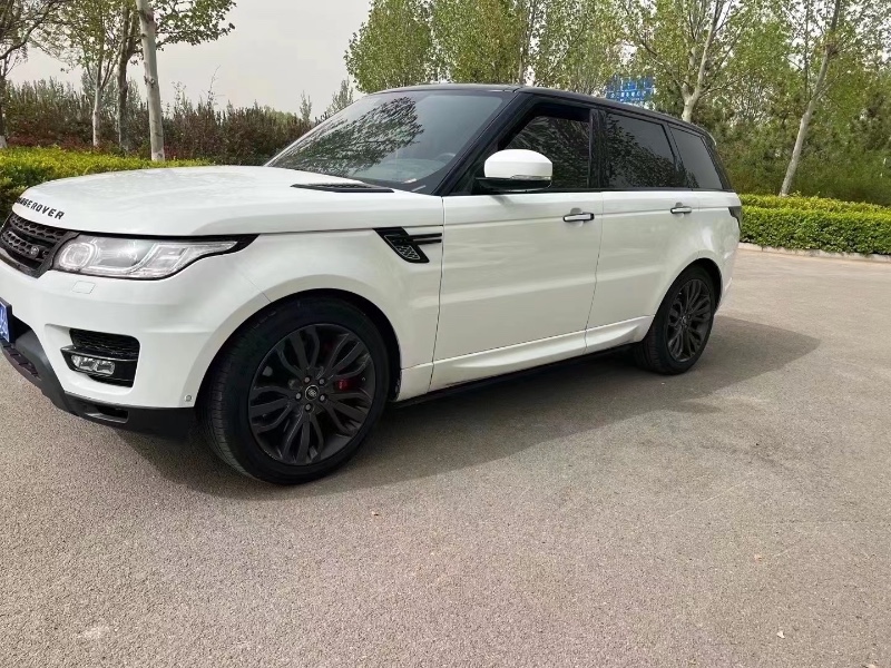 济南17年路虎揽胜运动2