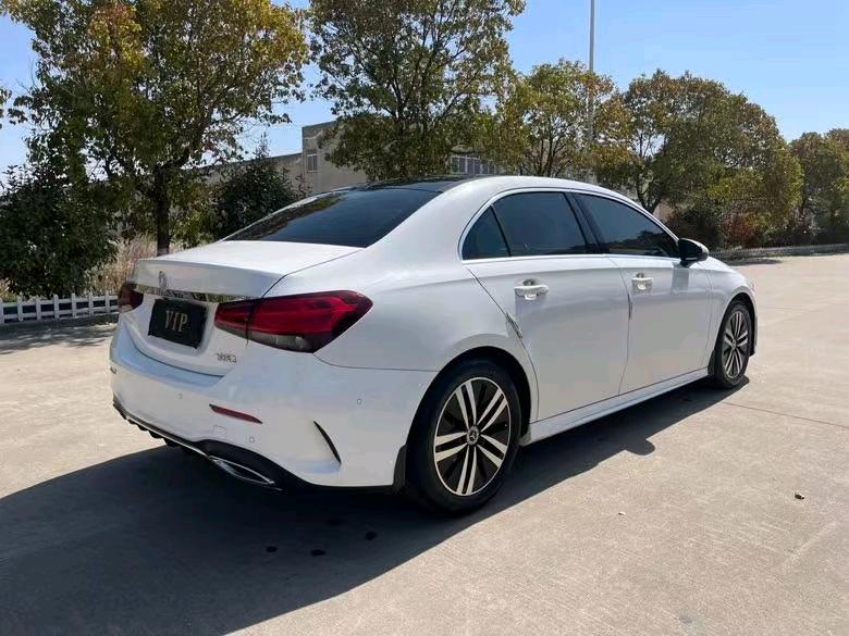 盐城19年奔驰A8