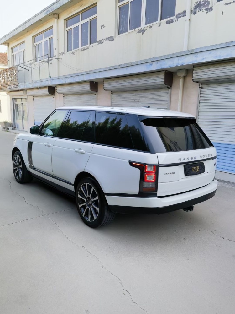 青岛14年路虎揽胜行政4