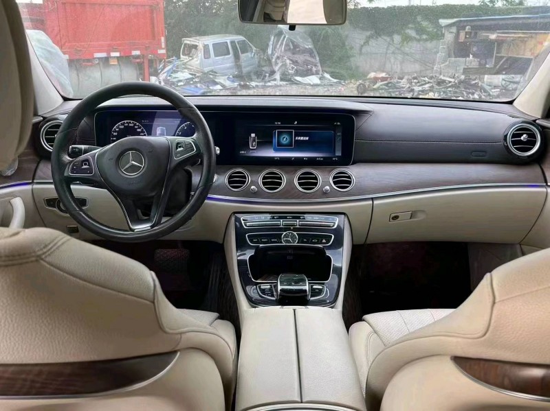 枣庄17年奔驰E5