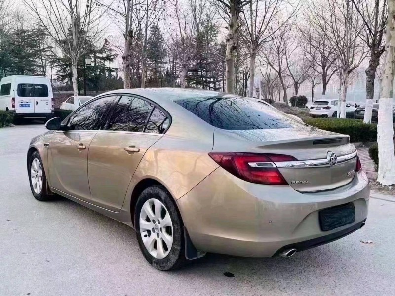 聊城15年别克君威8