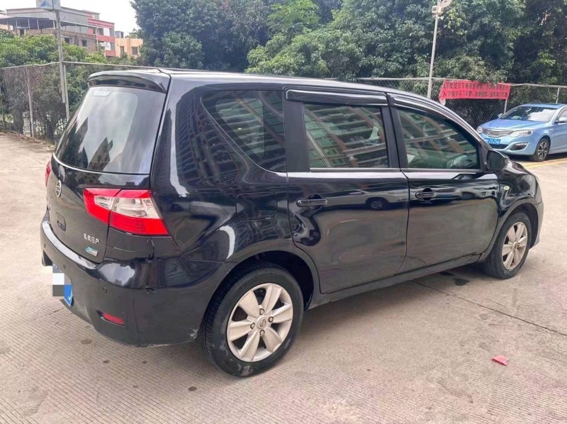 深圳14年日产骊威4