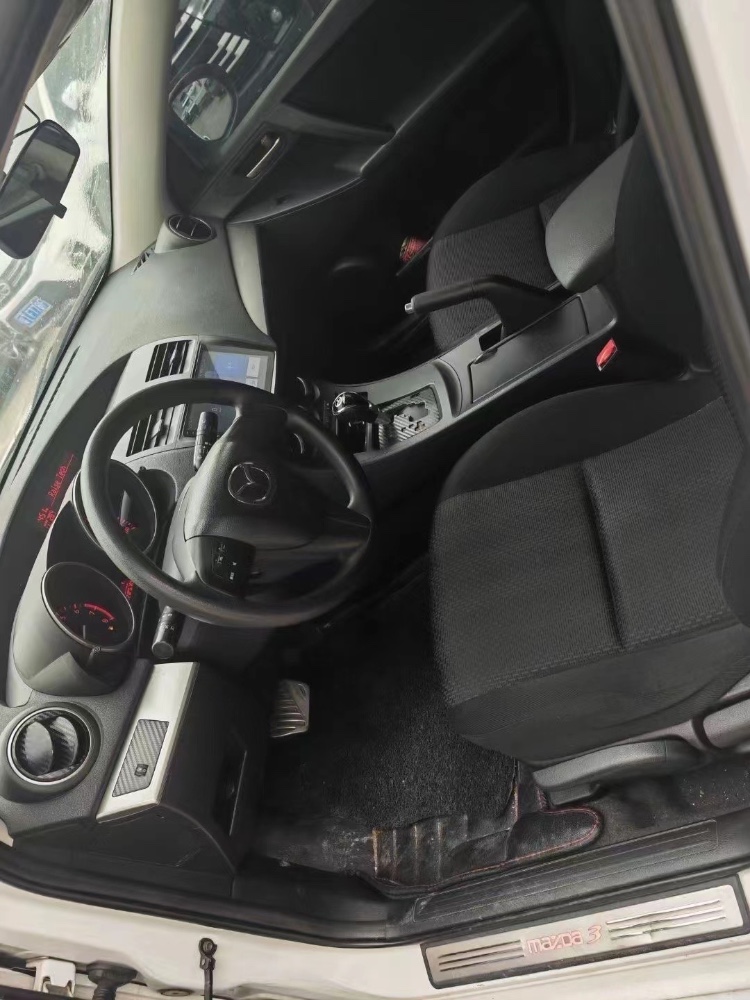 珠海13年马自达3星骋7