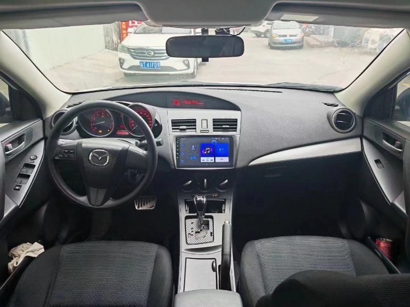 珠海13年马自达3星骋8