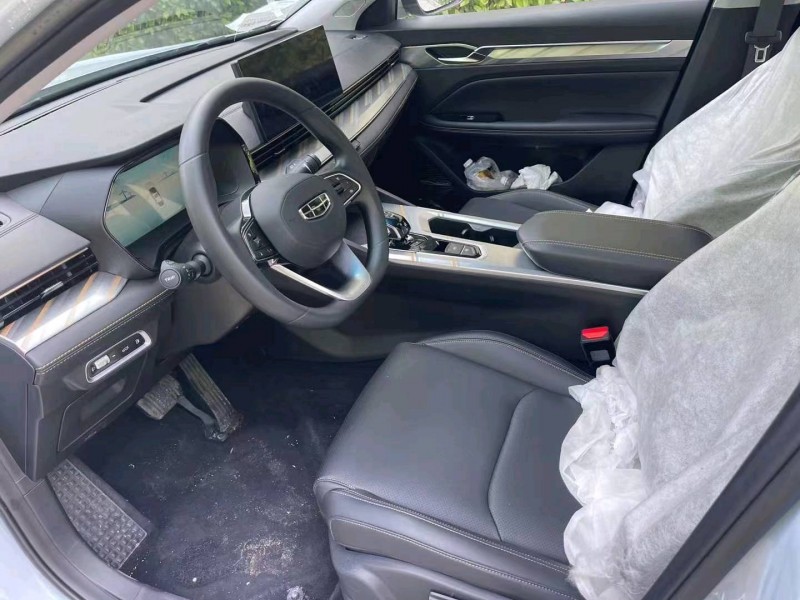 济宁23年吉利雷神4