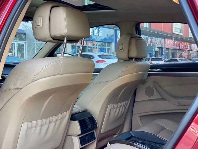 济南10年宝马X67