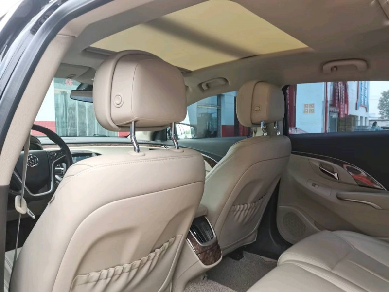 保定14年别克君越8