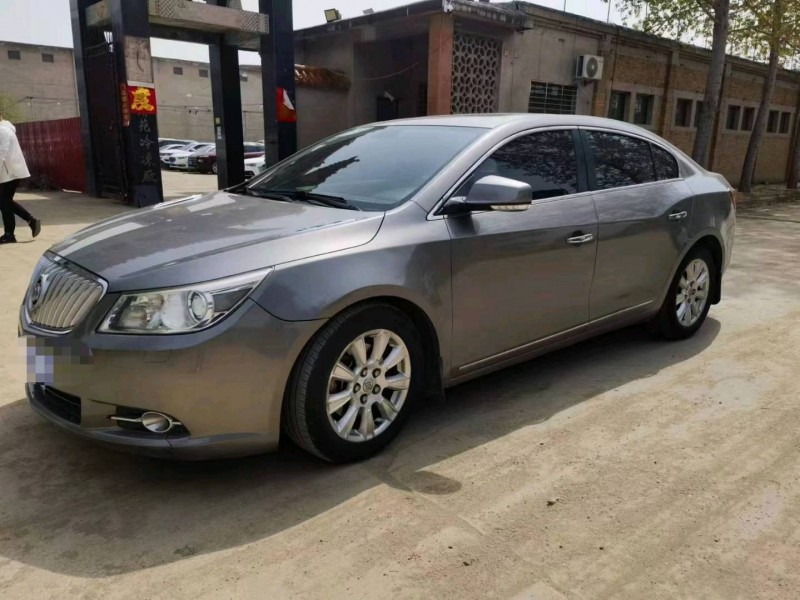 保定11年别克君越2