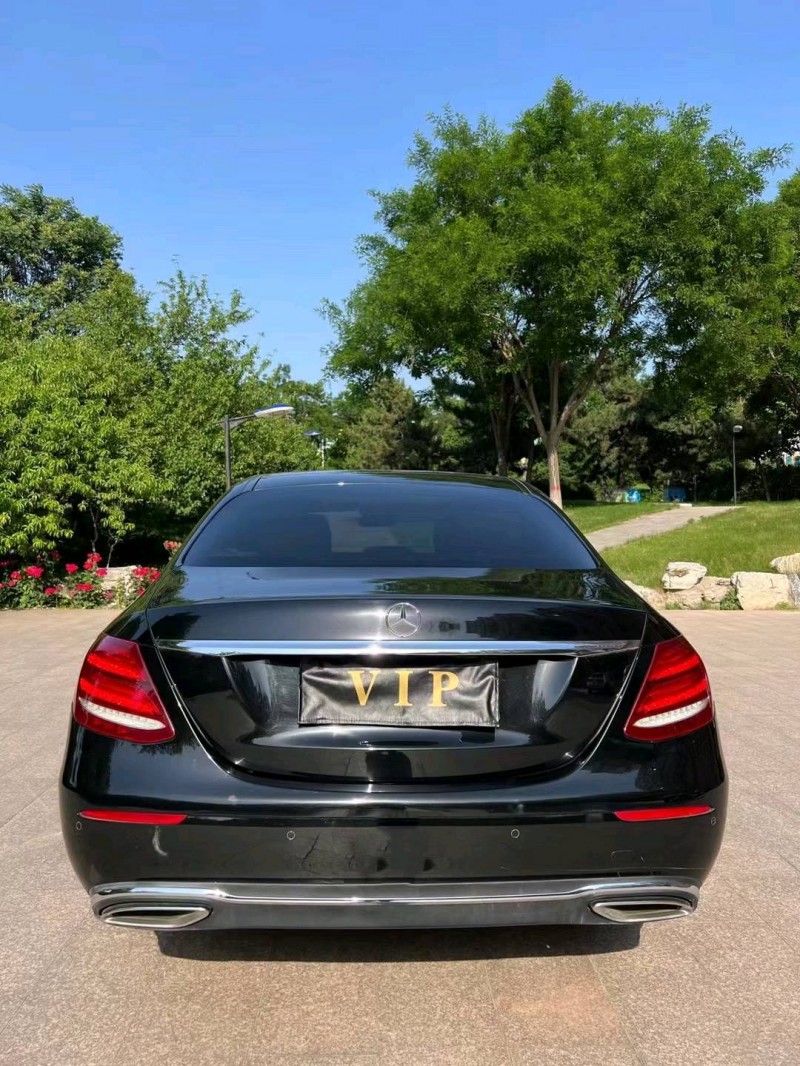 石家庄17年奔驰E8