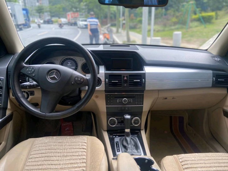 广州11年奔驰GLK7