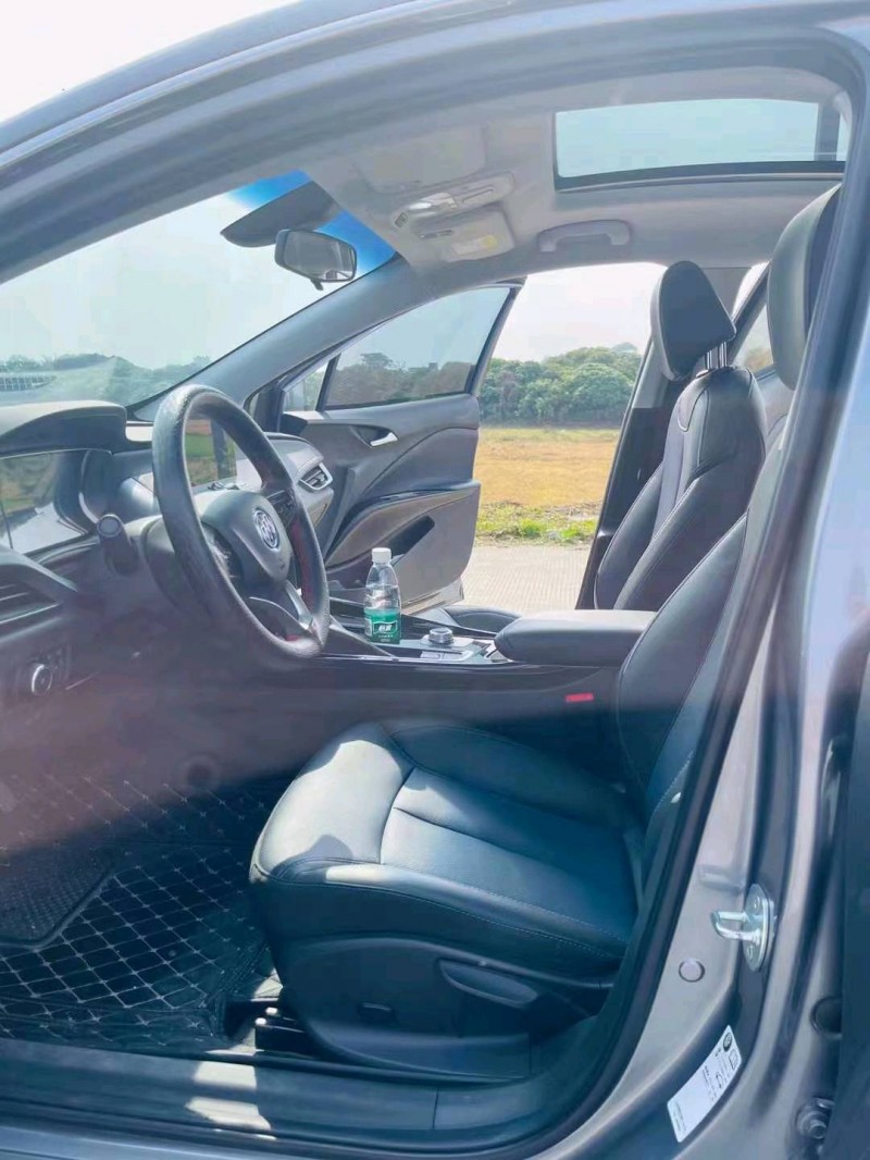 深圳22年别克velite66