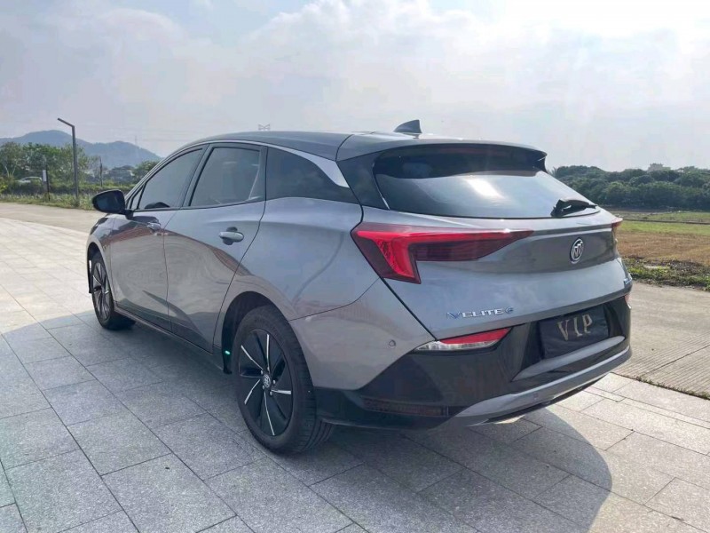 深圳22年别克velite67