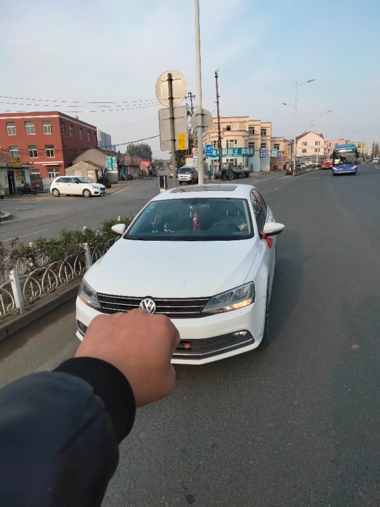 青岛19年大众速腾1