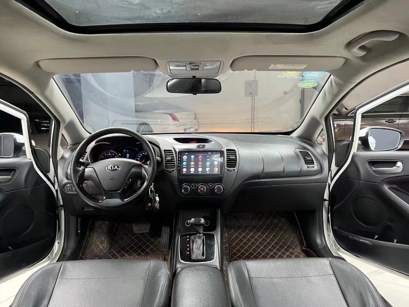 成都19年起亚K37